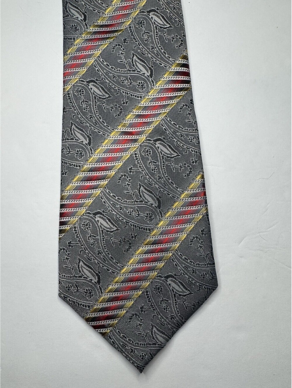 Jean Louis France Men's Silk Tie Gray Paisley Pattern Diagonal Stripe Designer
